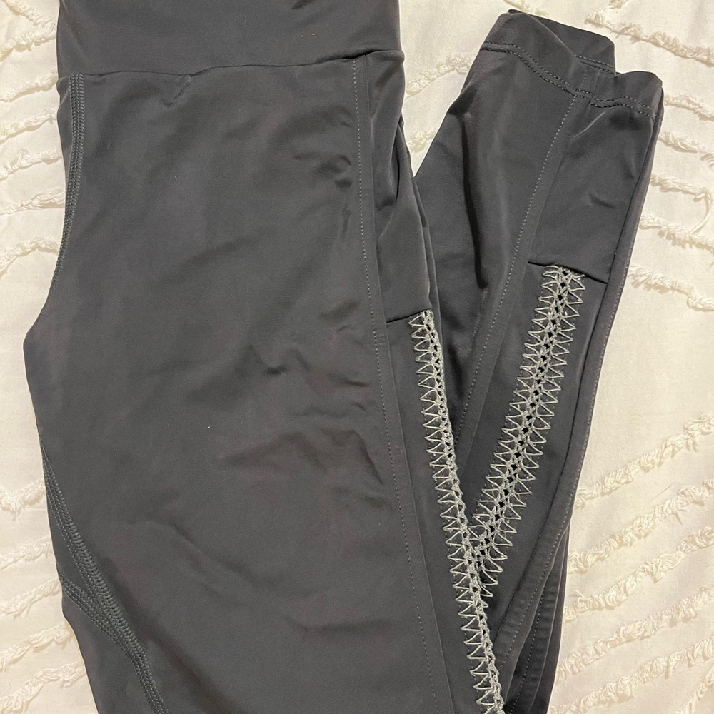 Maaji Black/Dark Grey Leggings 7/8 length Womens Small
